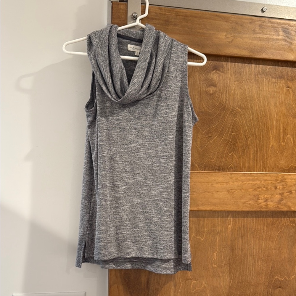 Lou & Grey Gray Sleeveless Cowl Neck Top